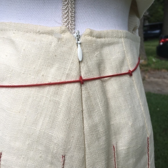 ZARA linen cream skirt with red piping - Picture 5 of 8